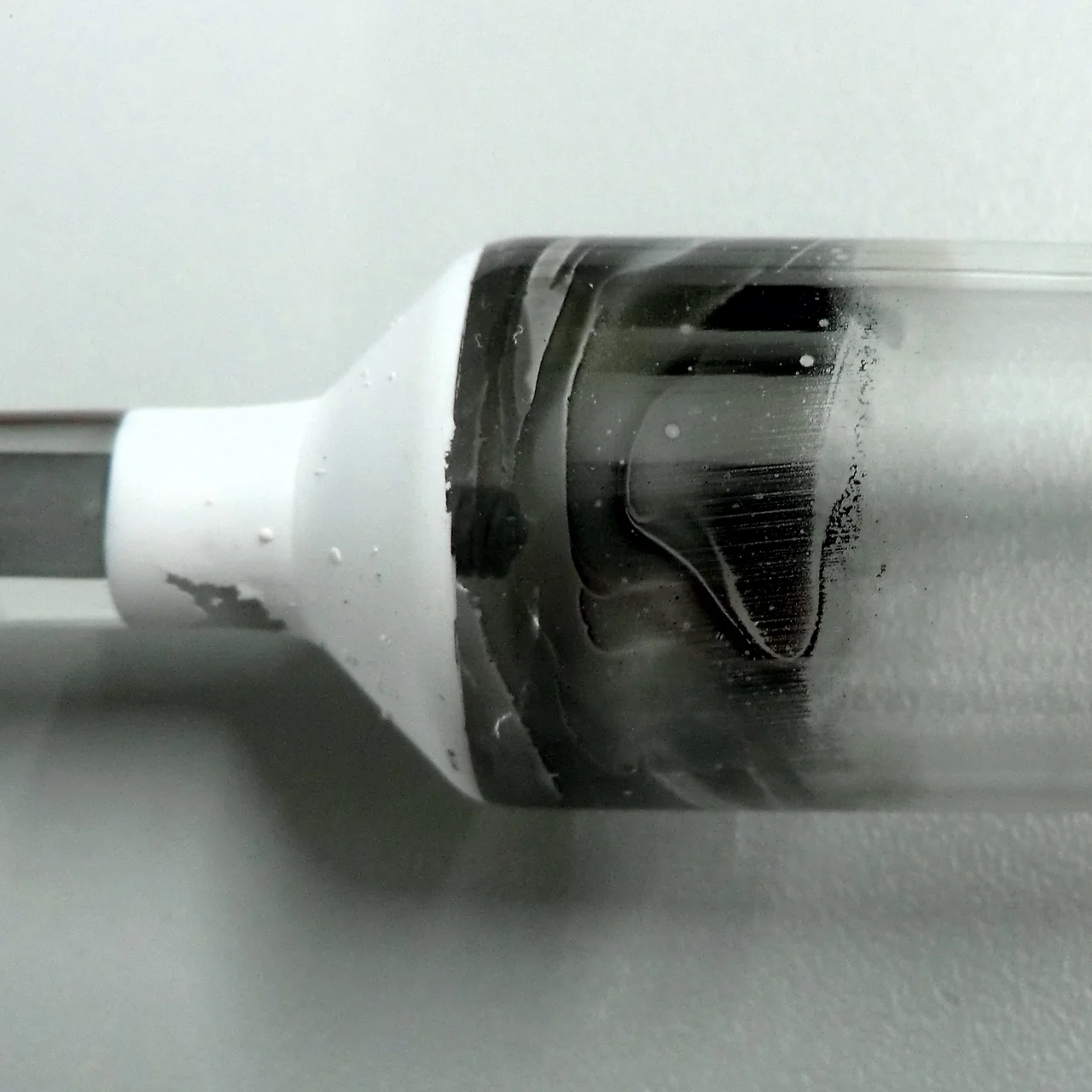 Electrode browning during UV lamp ageing